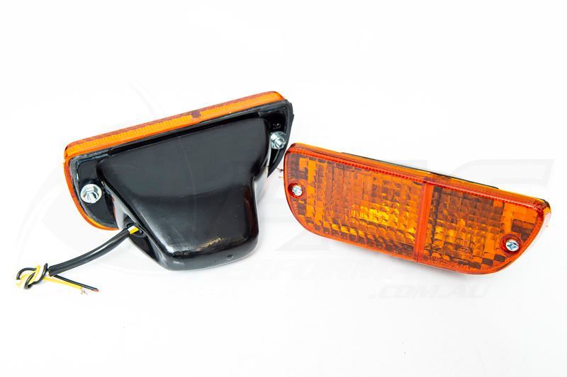 MAZDA RX3 RX4 FRONT PARKER TURN SIGNAL LIGHT ASSEMBLIES ORANGE. Pac